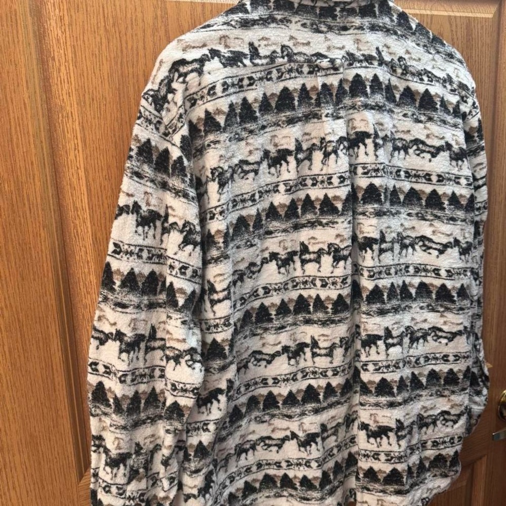 RedHead Black and White Patterned Jacket - image 8